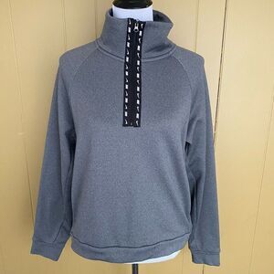 Nike women S Longsleeve cropped quarter zip pullover grey
